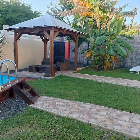 Gîtes Monoï et Farniente refait à neuf en 2021 avec piscines privées Saint-Francois  Exterior foto